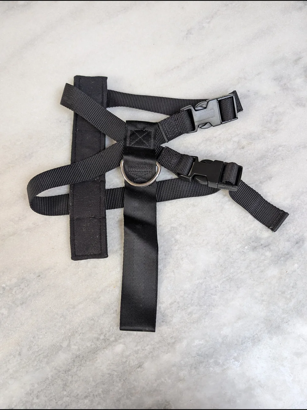 Adjustable Black Nylon Pet Seat Belt Harness with Quick-Release Buckles
